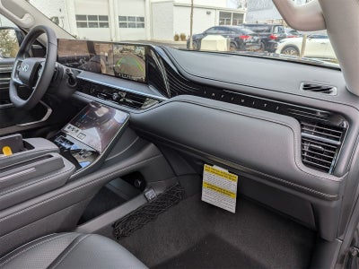 2026 INFINITI QX80 LUXE