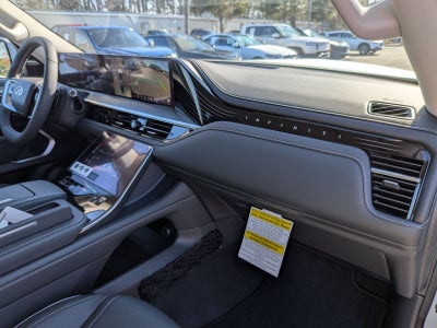 2026 INFINITI QX80 LUXE