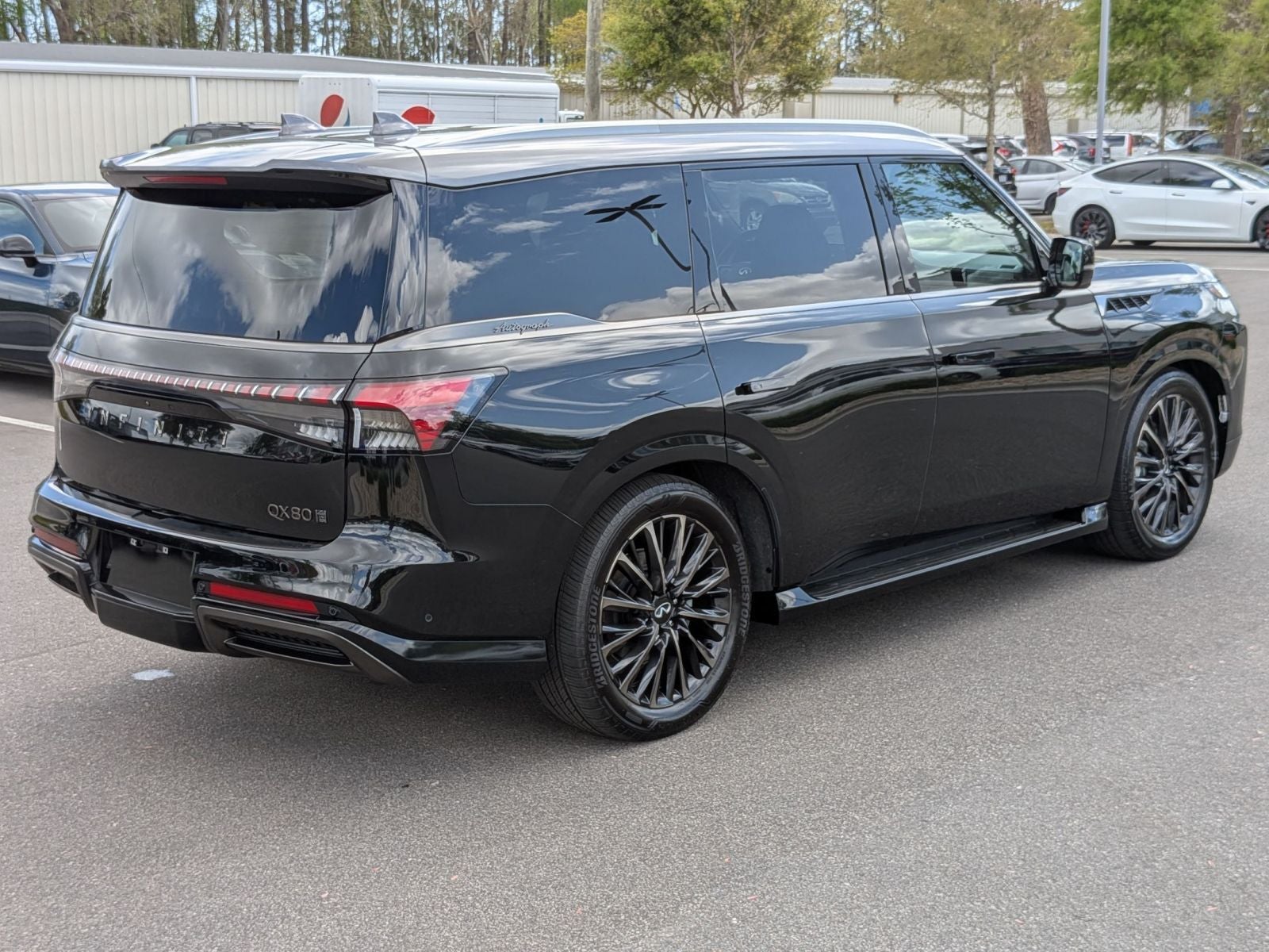 2025 INFINITI QX80 AUTOGRAPH