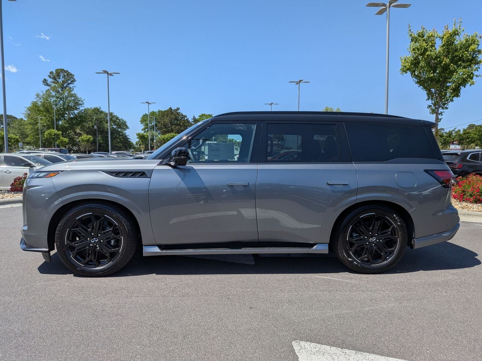 2026 INFINITI QX80 SPORT