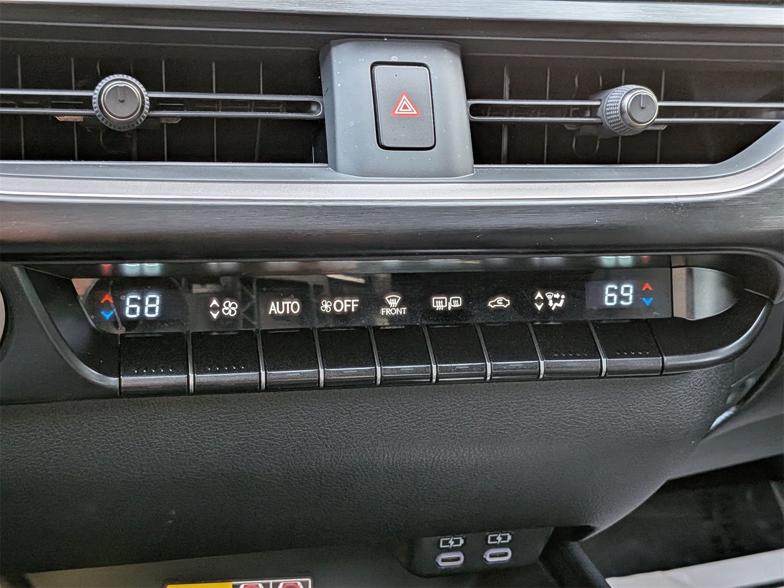 2023 Lexus UX 250h F SPORT Handling