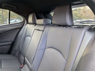 2023 Lexus UX 250h F SPORT Handling