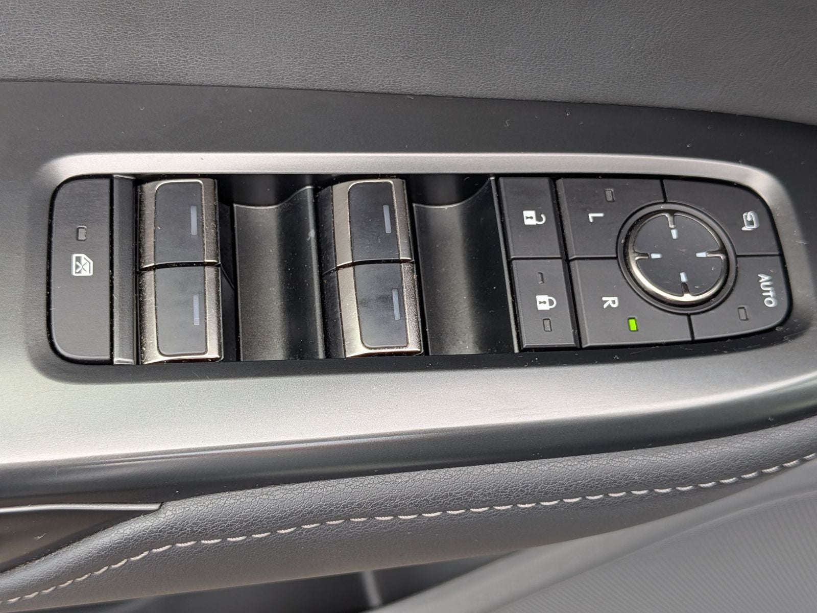 2023 Lexus RZ 450e Premium