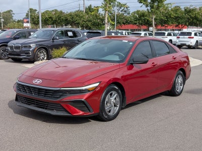 2025 Hyundai Elantra SE