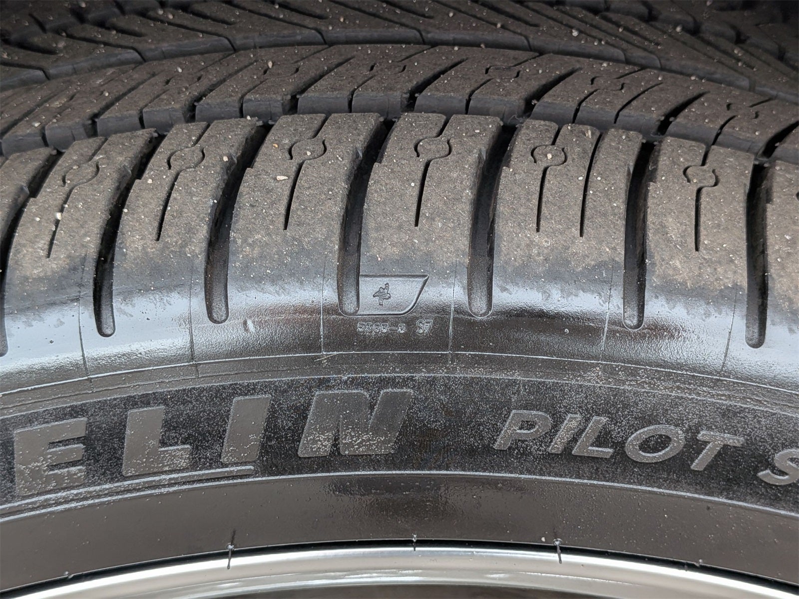 2023 Genesis GV80 2.5T