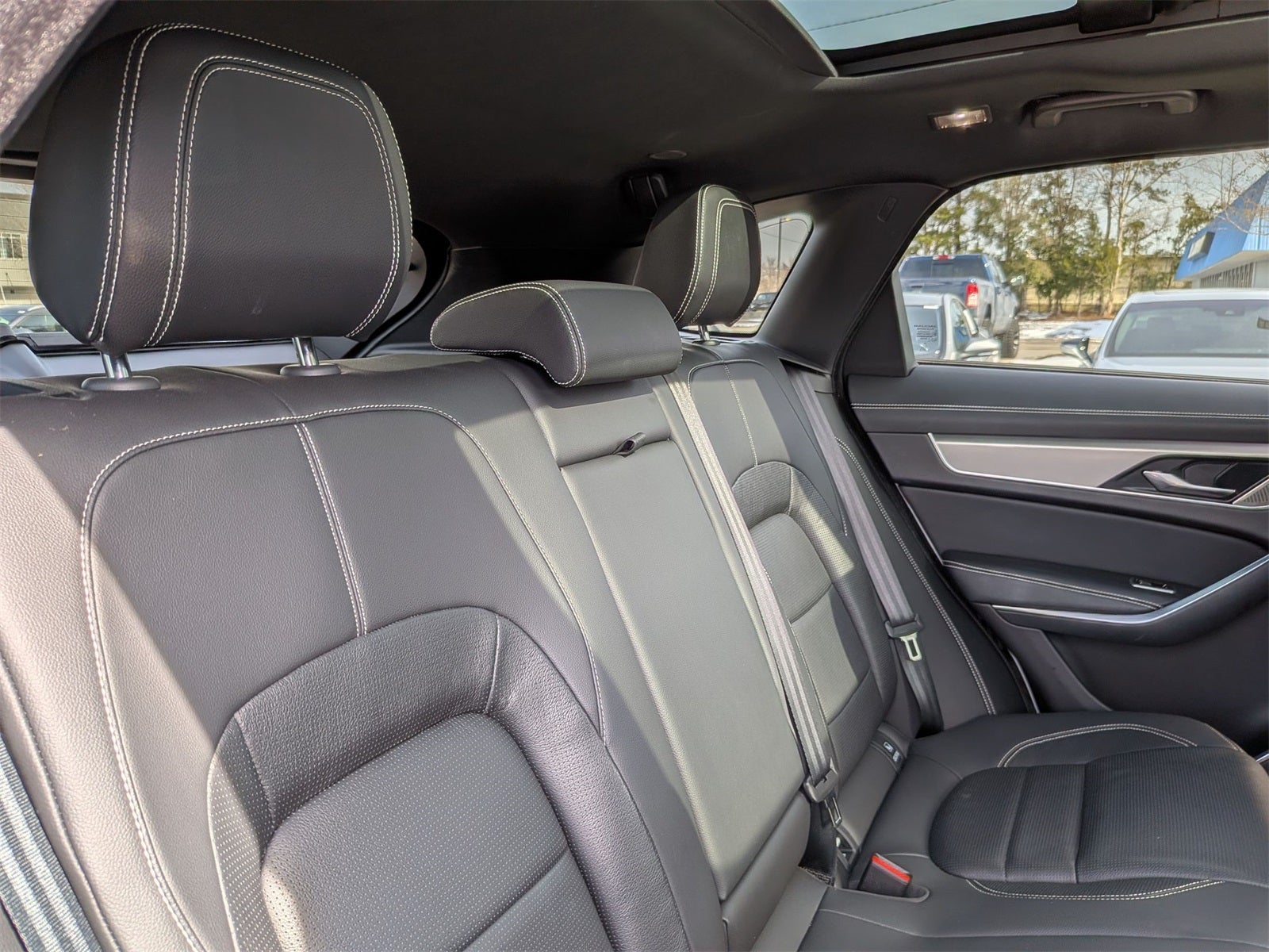 2024 Jaguar F-PACE P250 R-Dynamic S