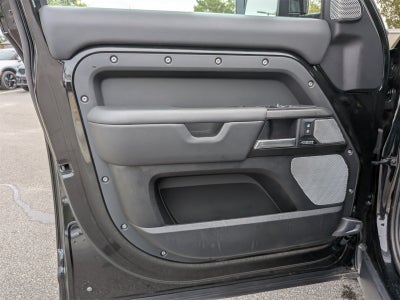 2024 Land Rover Defender 130 V8