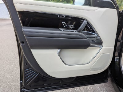 2023 Land Rover Range Rover SE