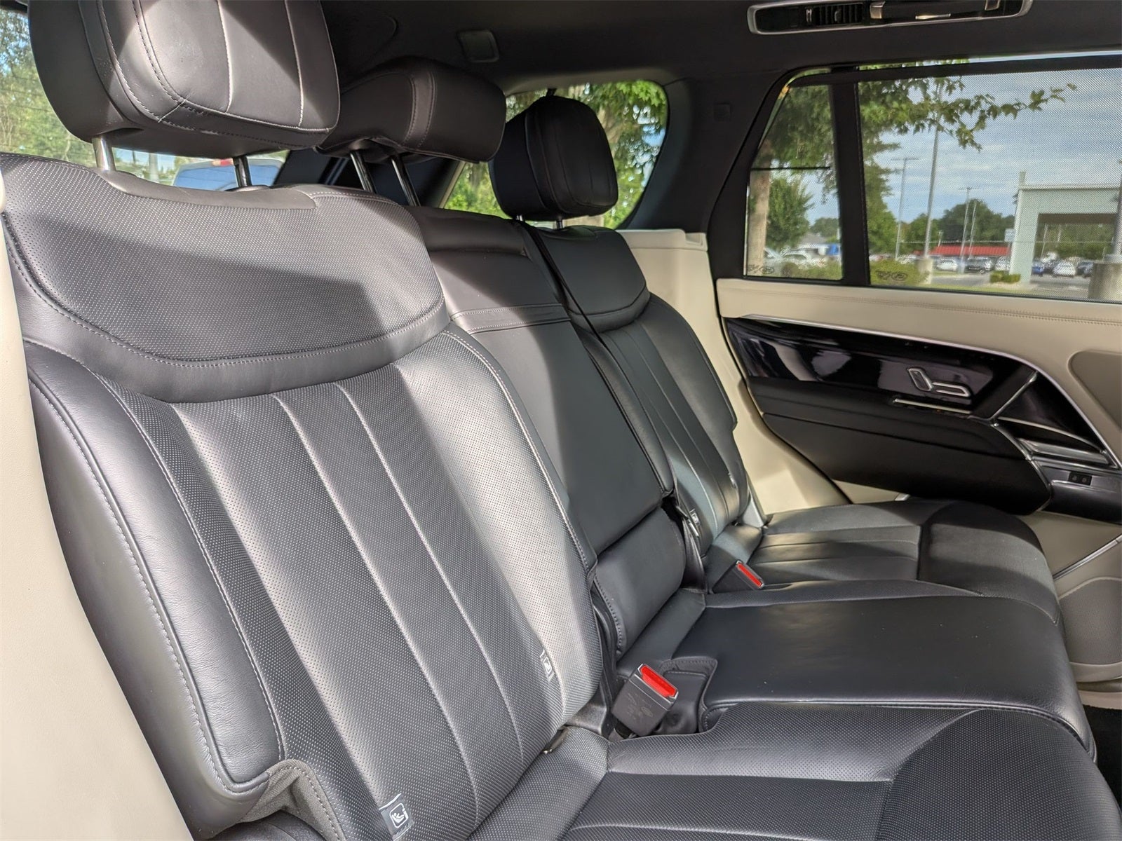 2023 Land Rover Range Rover SE