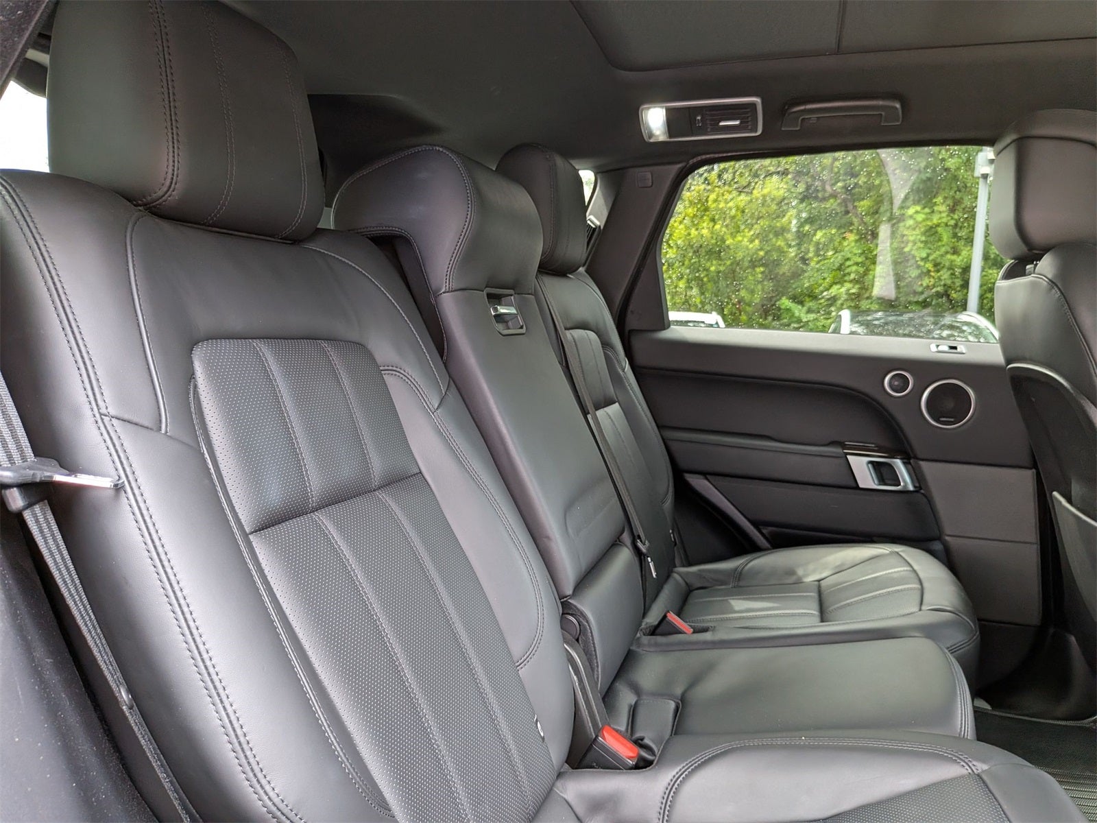 2022 Land Rover Range Rover Sport HSE Silver Edition