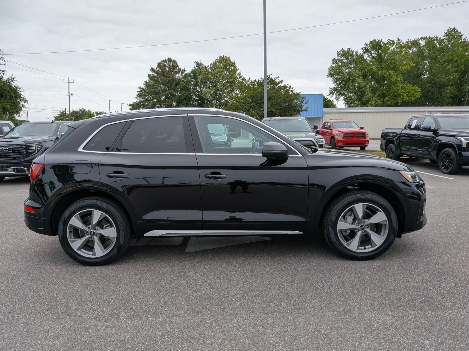 2023 Audi Q5 40 Premium Plus quattro