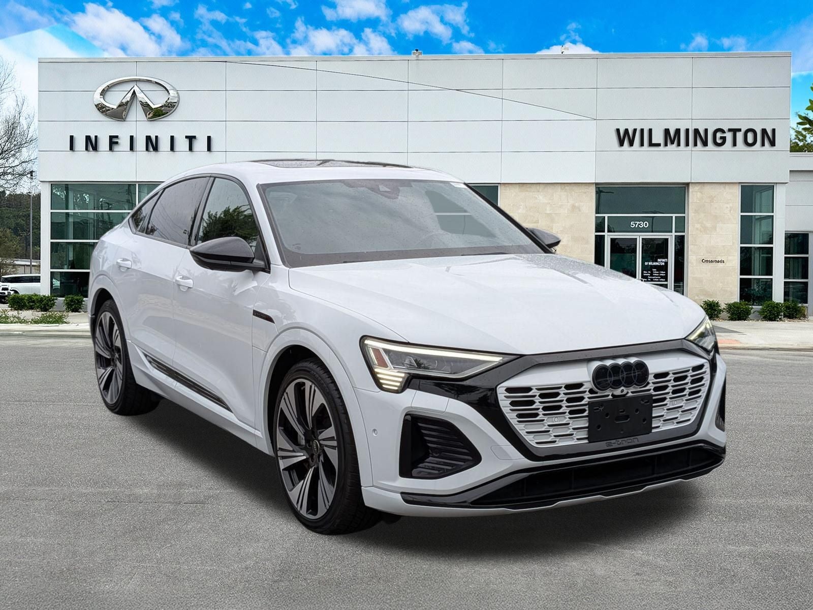 2024 Audi Q8 Sportback e-tron Prestige S line quattro