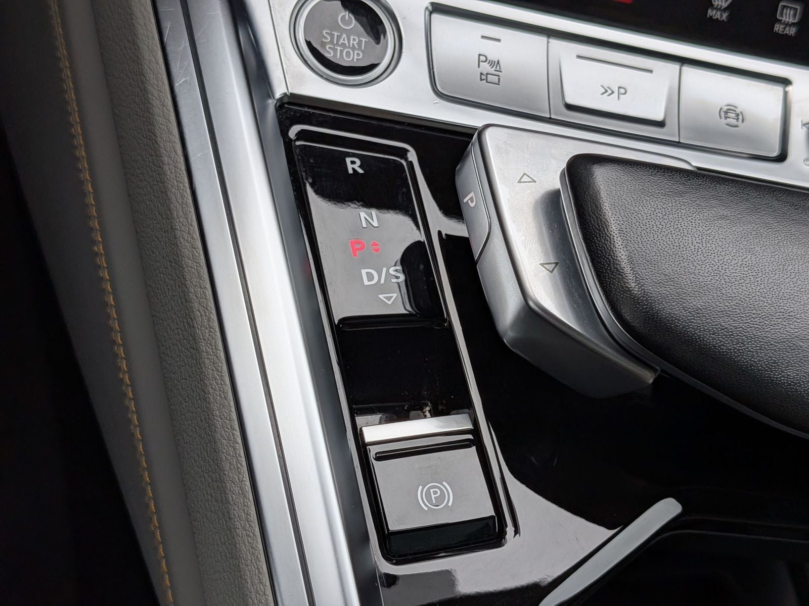 2024 Audi Q8 Sportback e-tron Prestige S line quattro