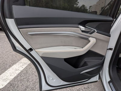 2024 Audi Q8 Sportback e-tron Prestige S line quattro