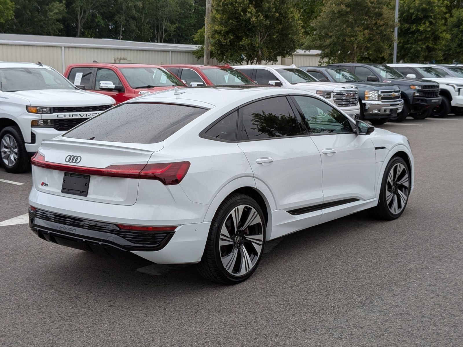 2024 Audi Q8 Sportback e-tron Prestige S line quattro