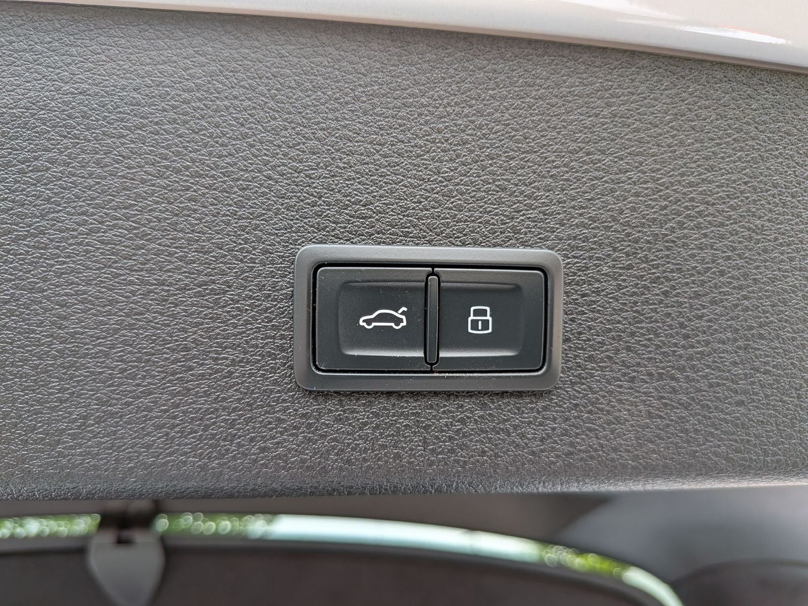 2024 Audi Q8 Sportback e-tron Prestige S line quattro