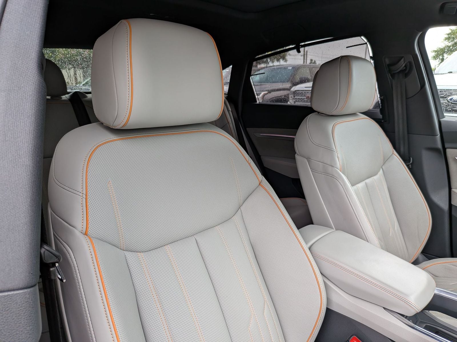 2024 Audi Q8 Sportback e-tron Prestige S line quattro