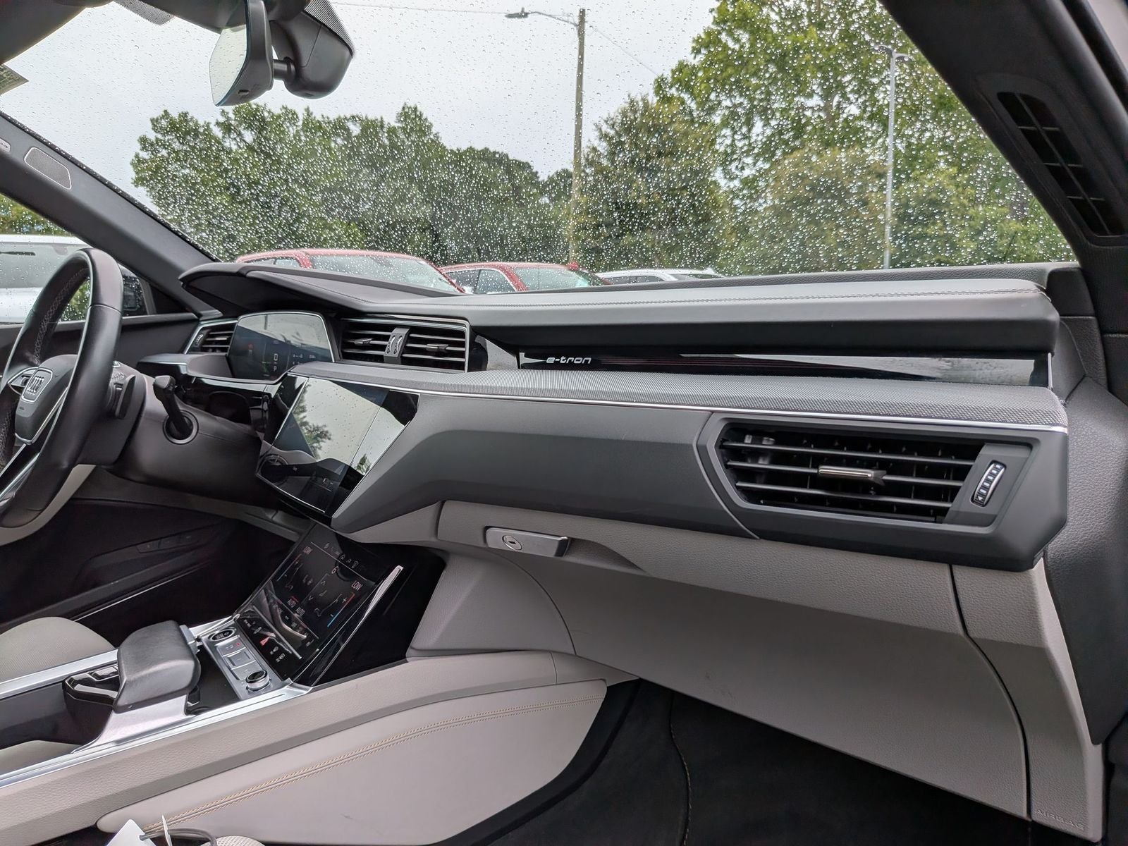 2024 Audi Q8 Sportback e-tron Prestige S line quattro