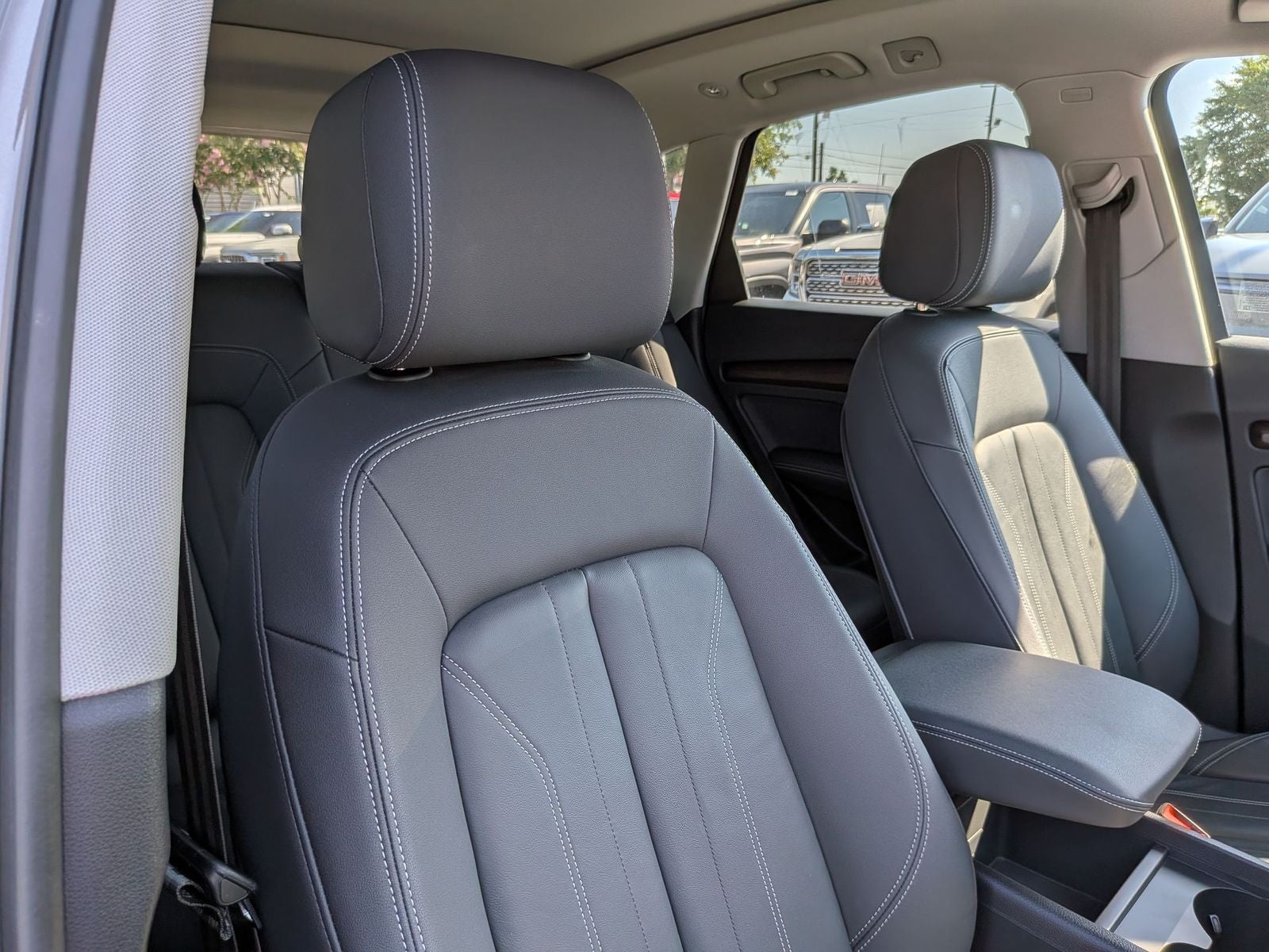 2023 Audi Q5 45 S line Premium quattro