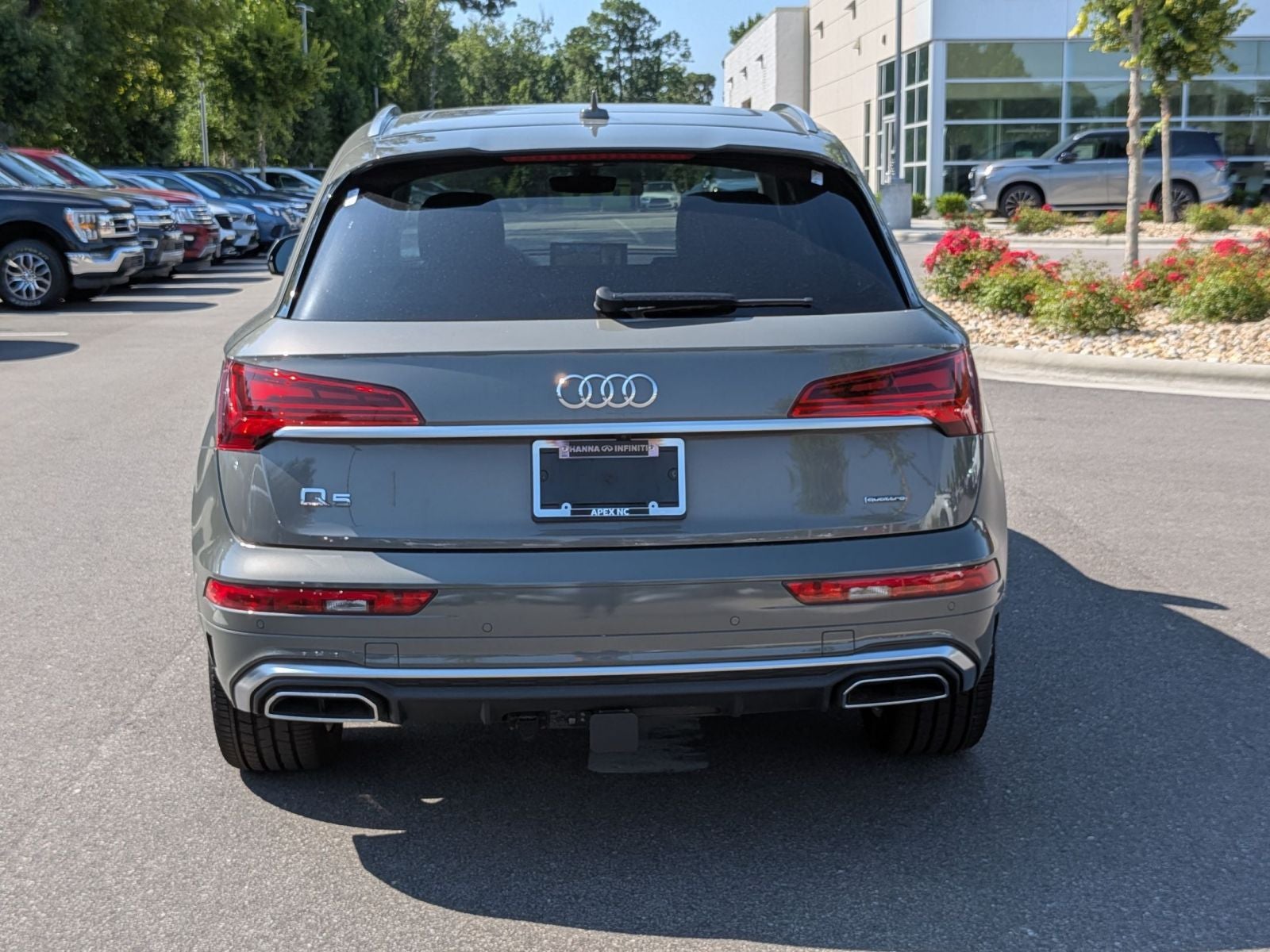 2023 Audi Q5 45 S line Premium quattro