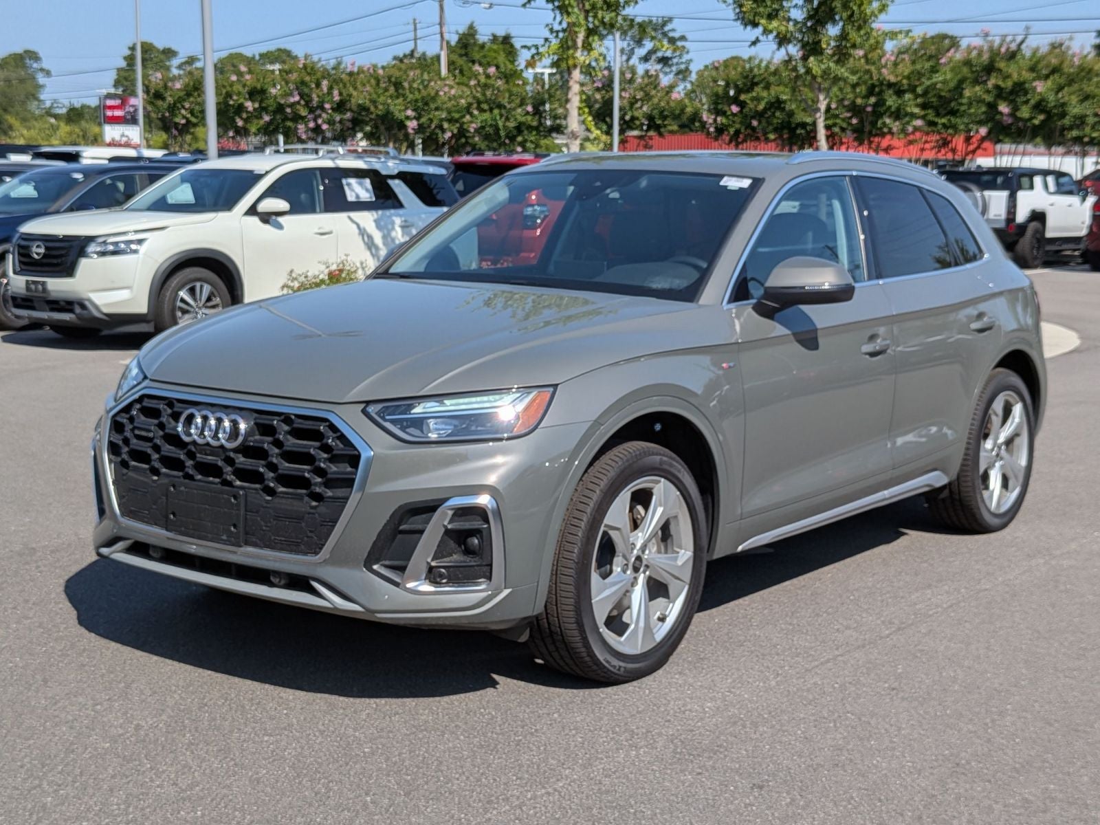 2023 Audi Q5 45 S line Premium quattro