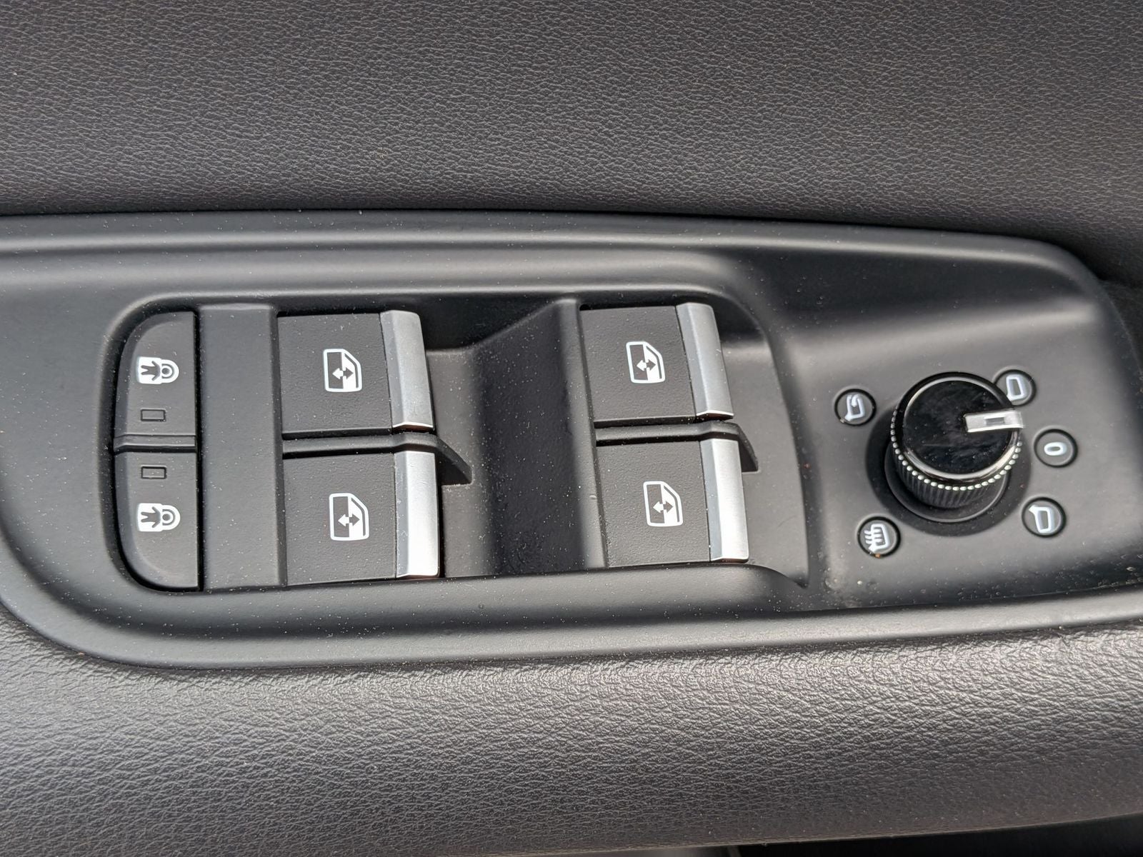 2020 Audi Q8 55 Premium Plus quattro