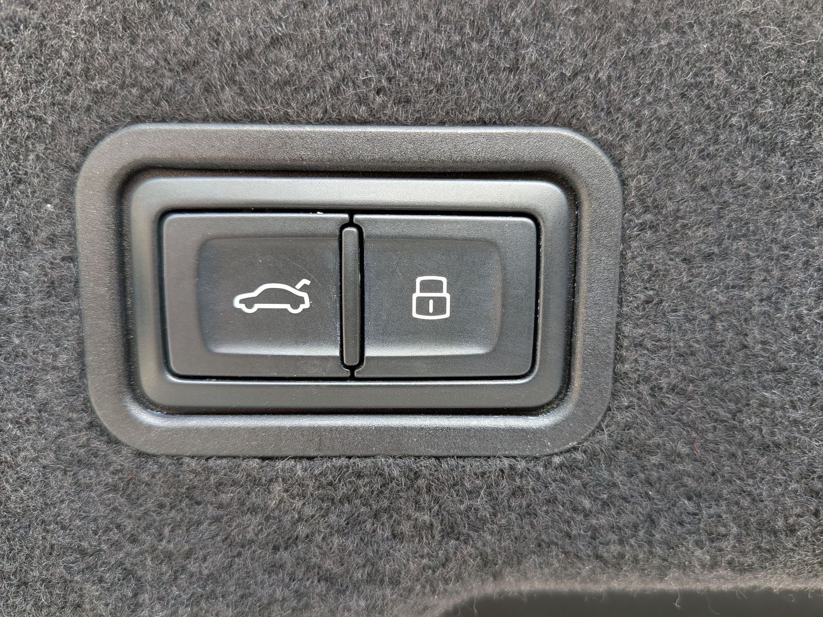 2023 Audi A8 L 55 quattro