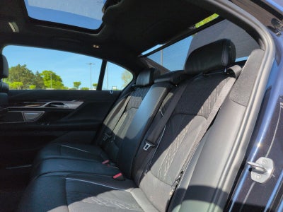 2022 BMW 7 Series 750i xDrive