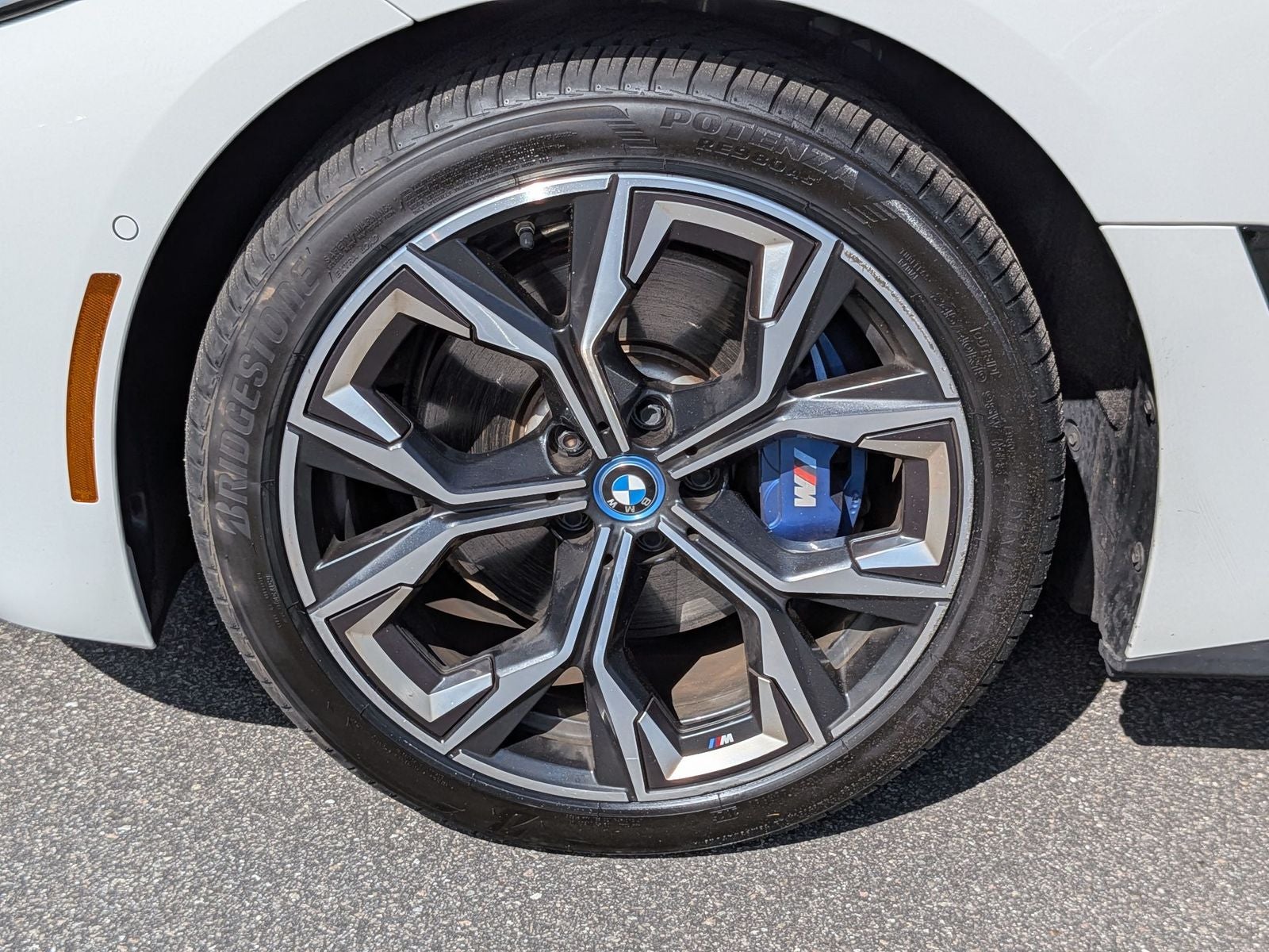 2023 BMW i4 M50