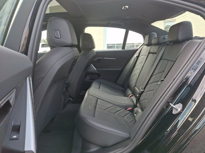 2025 BMW i5 eDrive40
