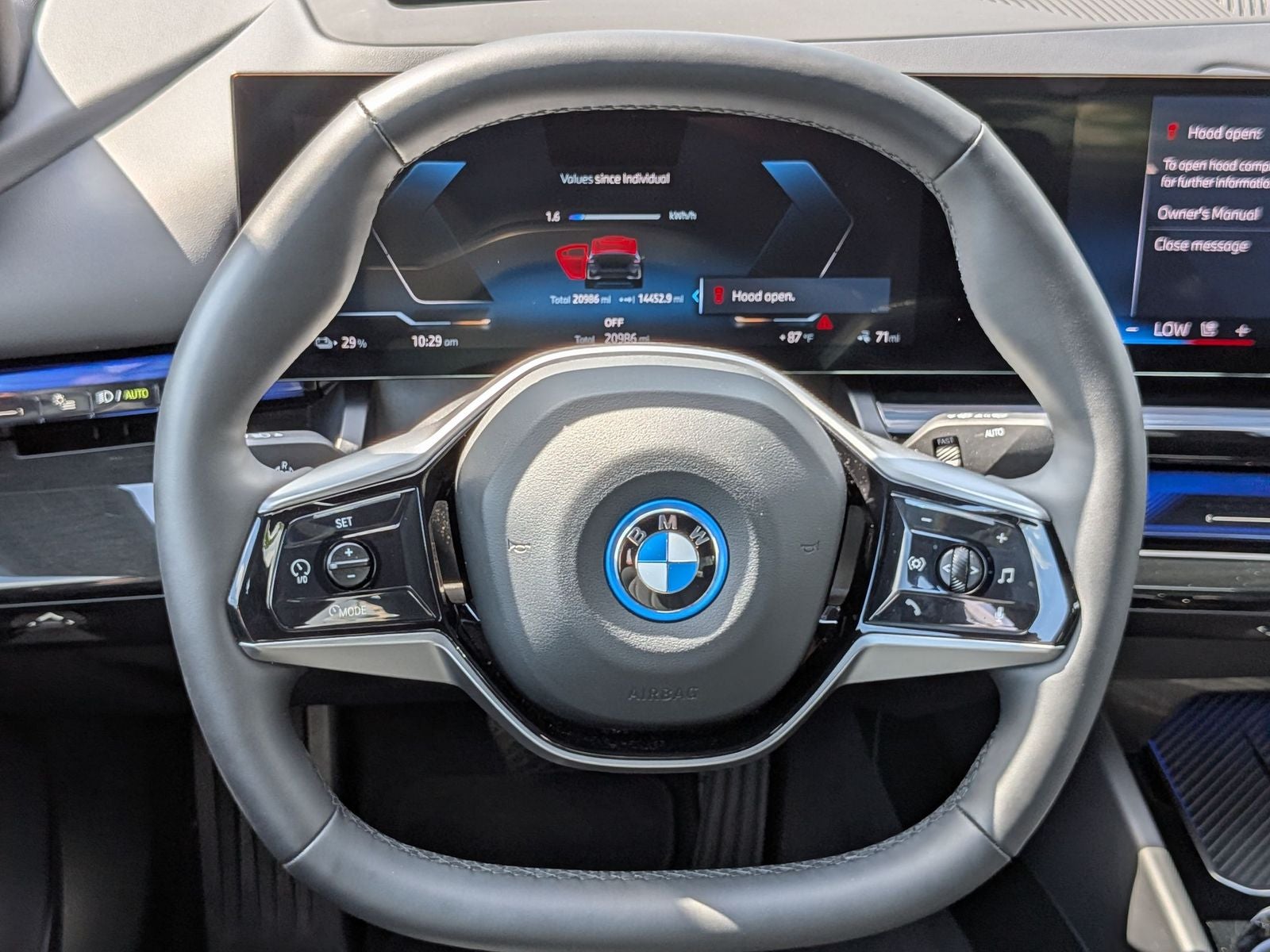 2025 BMW i5 eDrive40