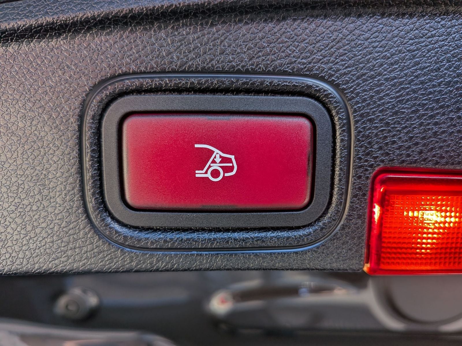 2020 Mercedes-Benz C-Class C 300