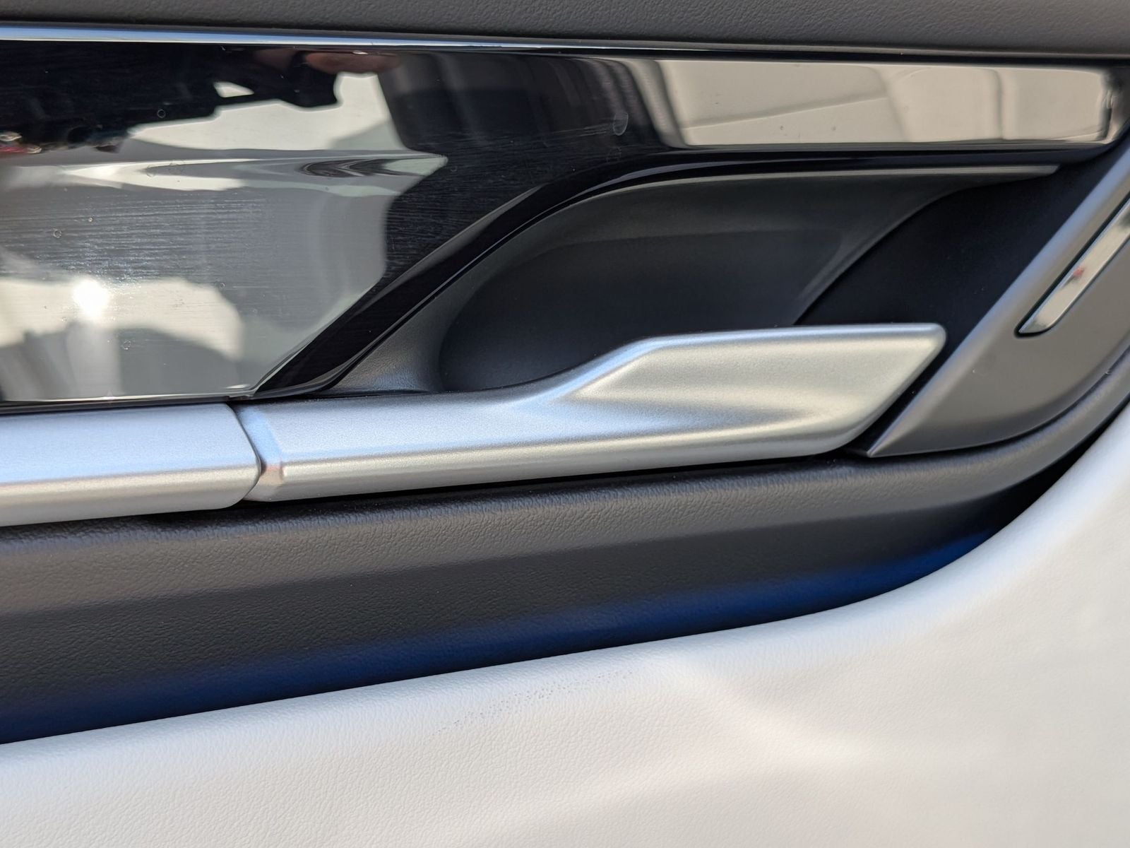 2025 Porsche Macan Electric 4
