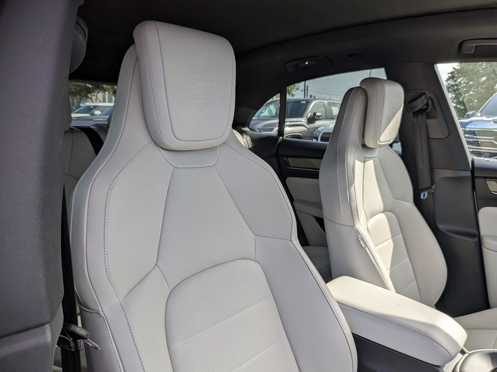 2025 Porsche Macan Electric 4