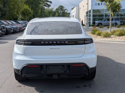 2025 Porsche Macan Electric 4