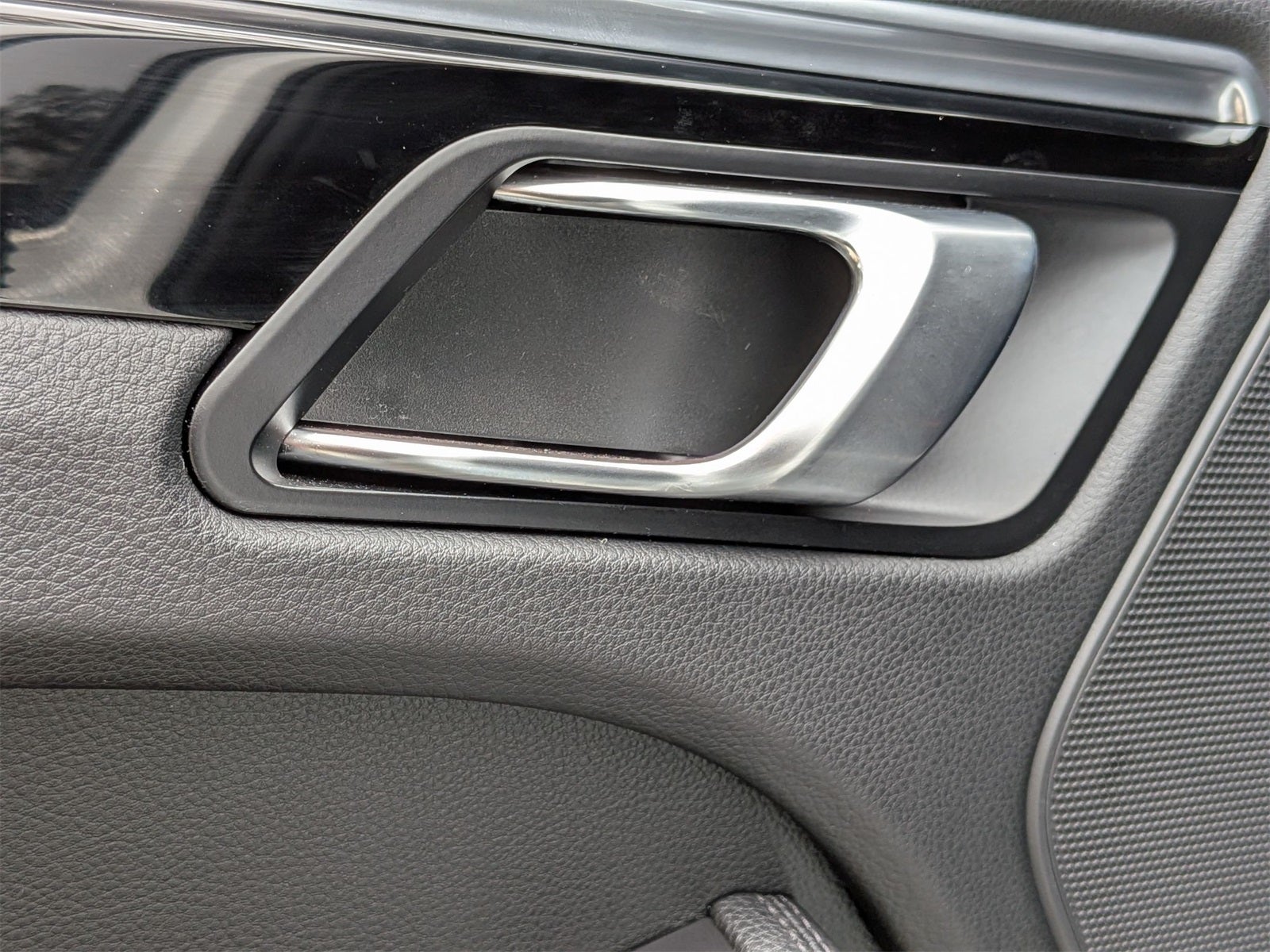 2021 Porsche Macan S