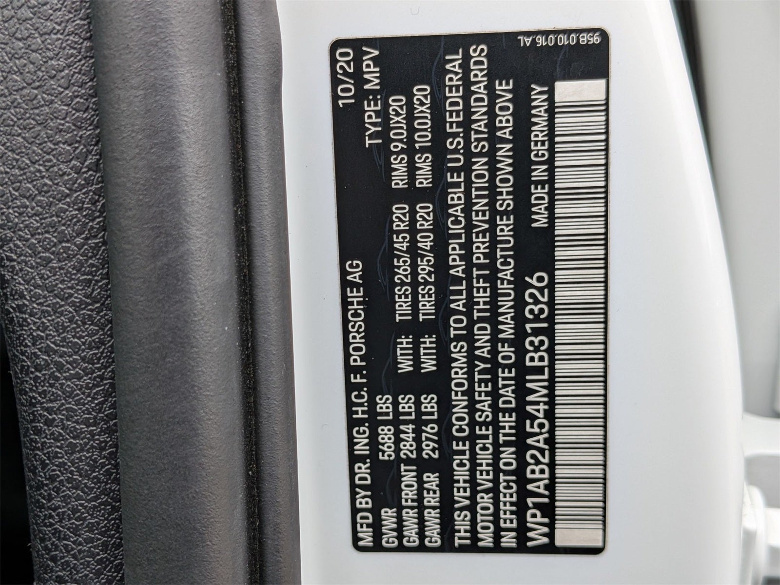 2021 Porsche Macan S