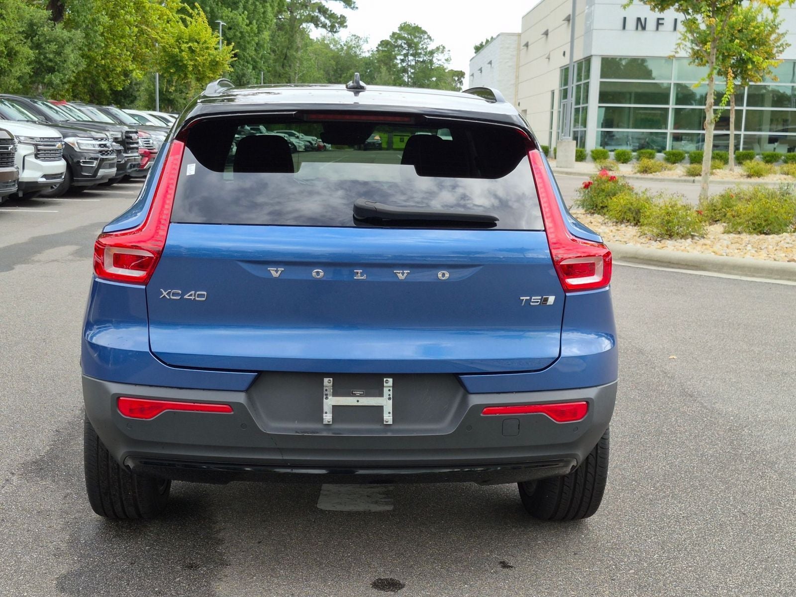 2021 Volvo XC40 R-Design