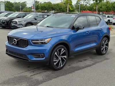 2021 Volvo XC40 R-Design