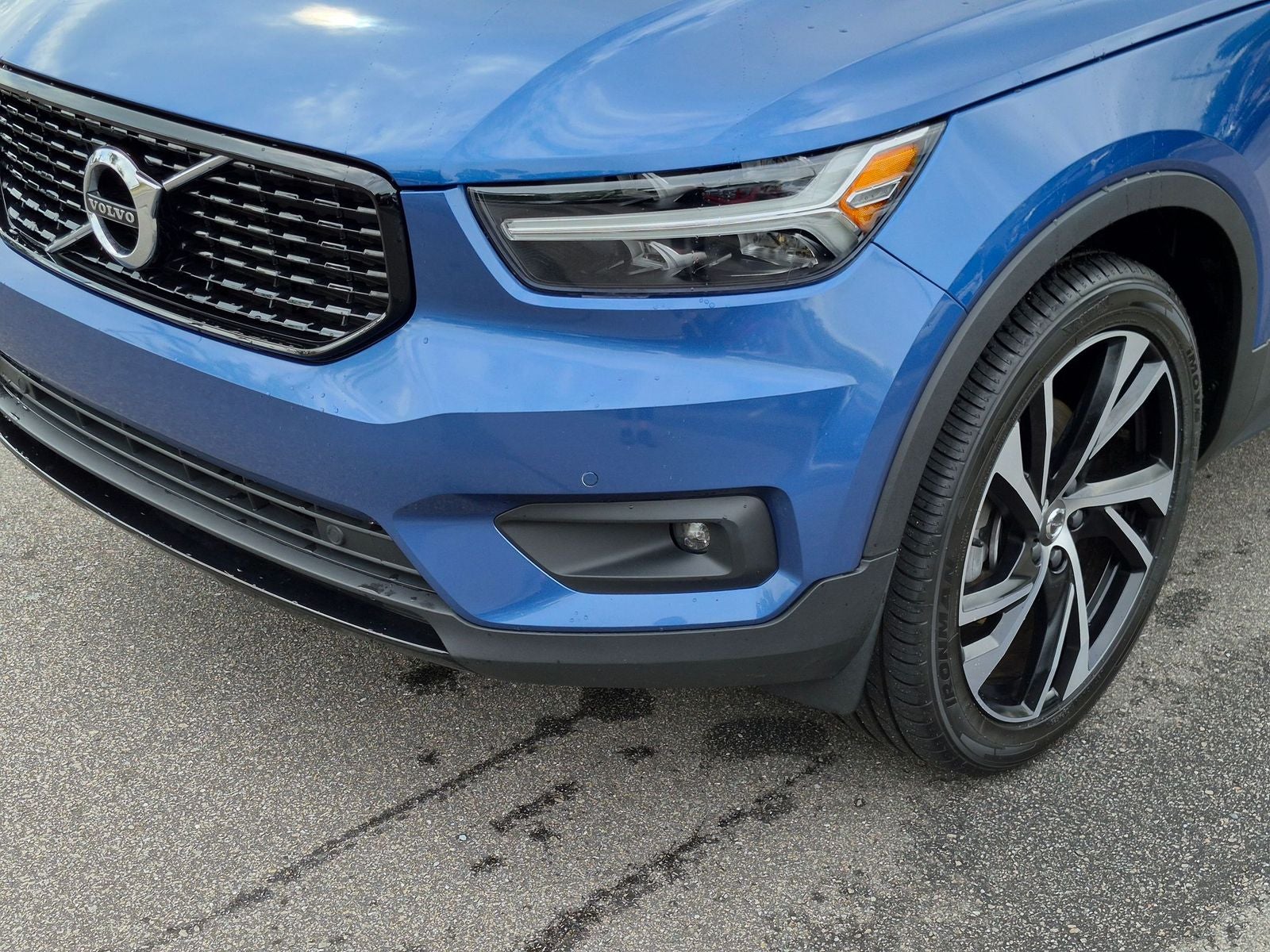 2021 Volvo XC40 R-Design