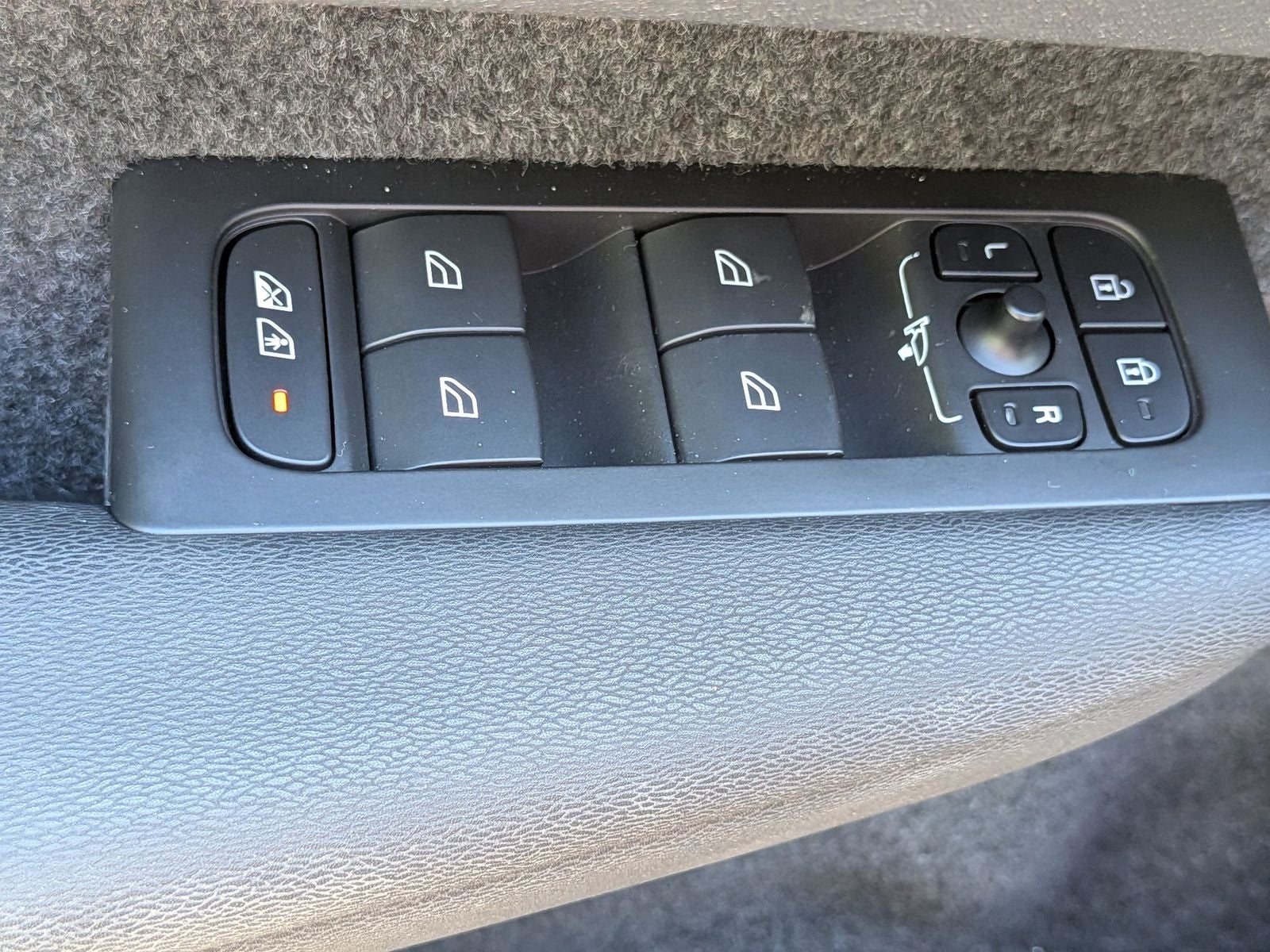 2023 Volvo C40 Recharge Pure Electric Ultimate