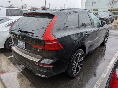 2023 Volvo XC60 B5 Ultimate Dark Theme