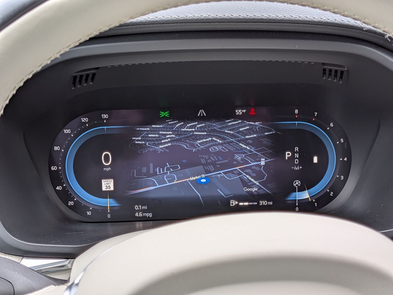 2023 Volvo XC60 B5 Ultimate Dark Theme