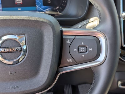 2025 Volvo XC40 B5 Plus Bright Theme