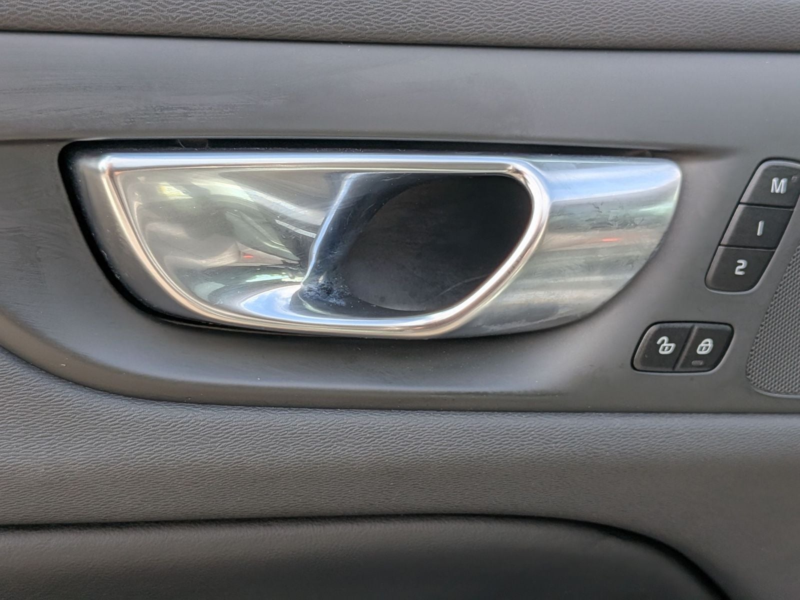 2025 Volvo V60 Cross Country B5 Plus