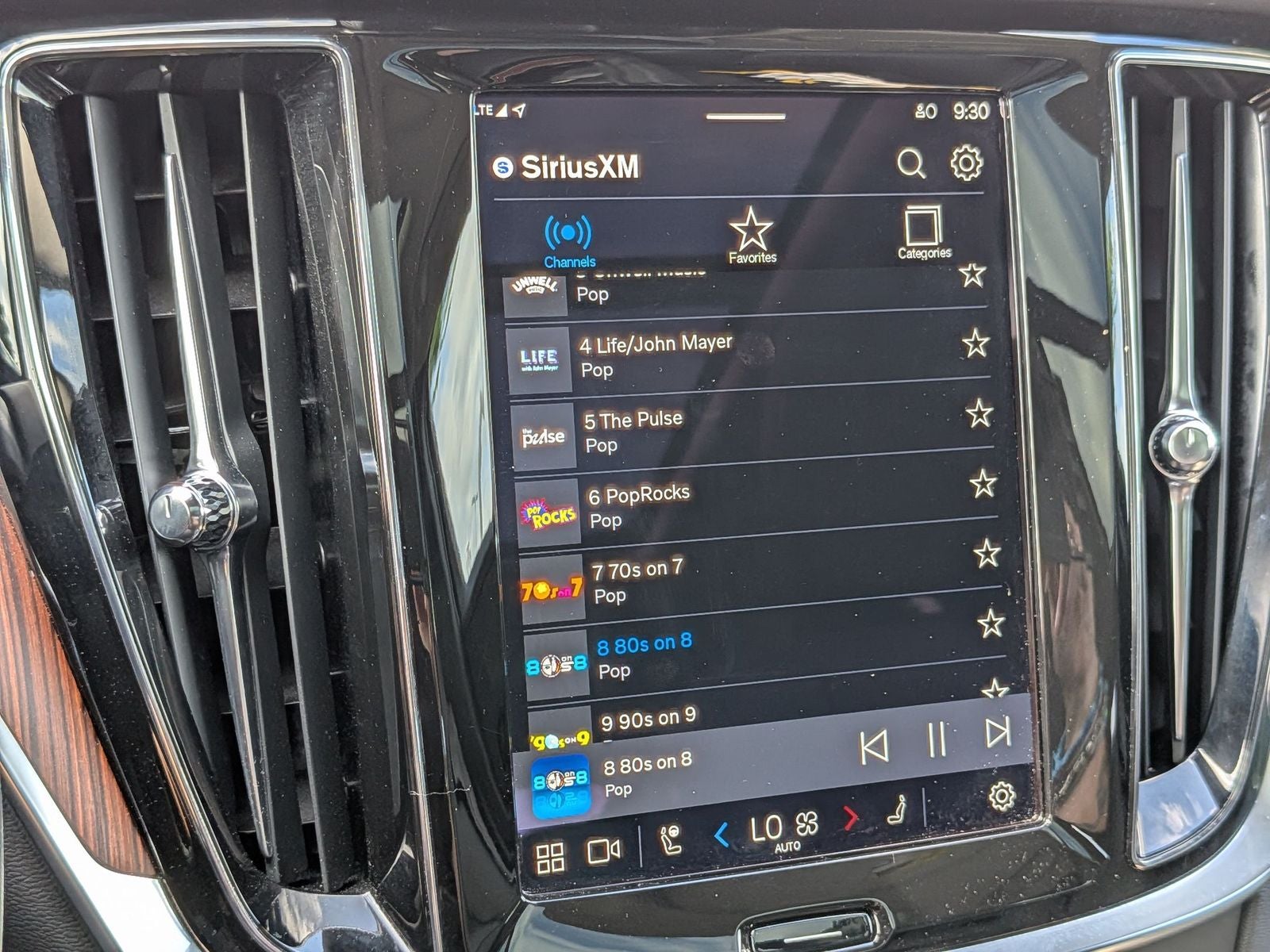 2025 Volvo V60 Cross Country B5 Plus