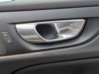 2025 Volvo V60 Cross Country B5 Plus