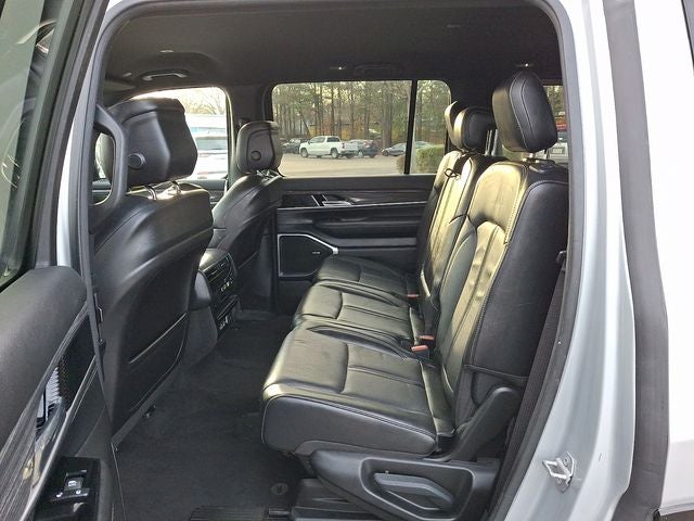 2022 Jeep Wagoneer Series II