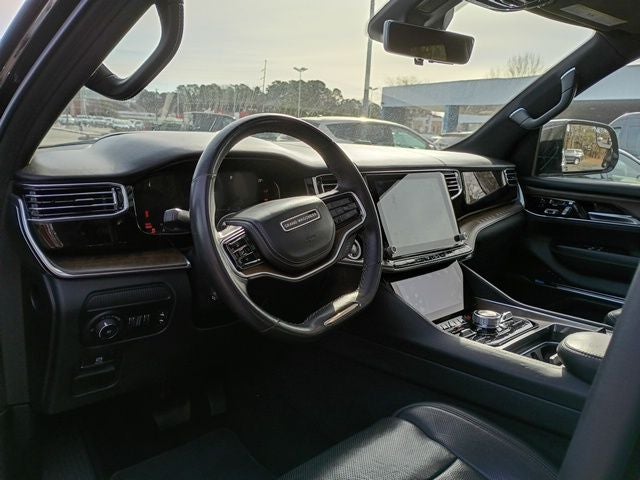 2022 Jeep Grand Wagoneer Series II