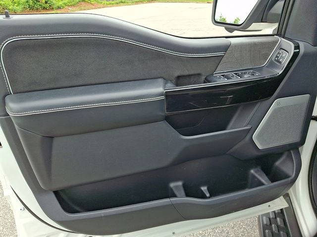 2023 Ford F-150 Lightning Platinum